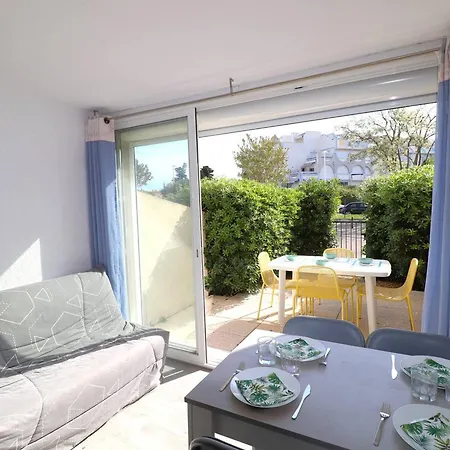 6 Pers. Avec Terrasse, Loggia Et Parking Prive A 2 Pas De La - Fr-1-307-234 Lejlighed Le Grau-du-Roi