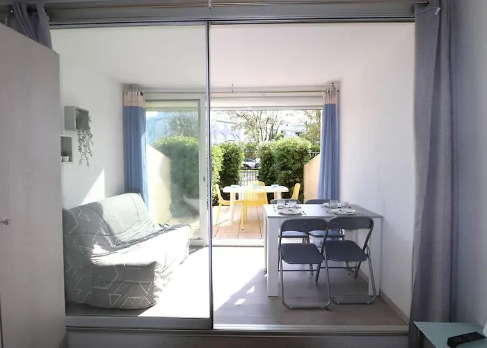 6 Pers. Avec Terrasse, Loggia Et Parking Prive A 2 Pas De La - Fr-1-307-234 דירה *